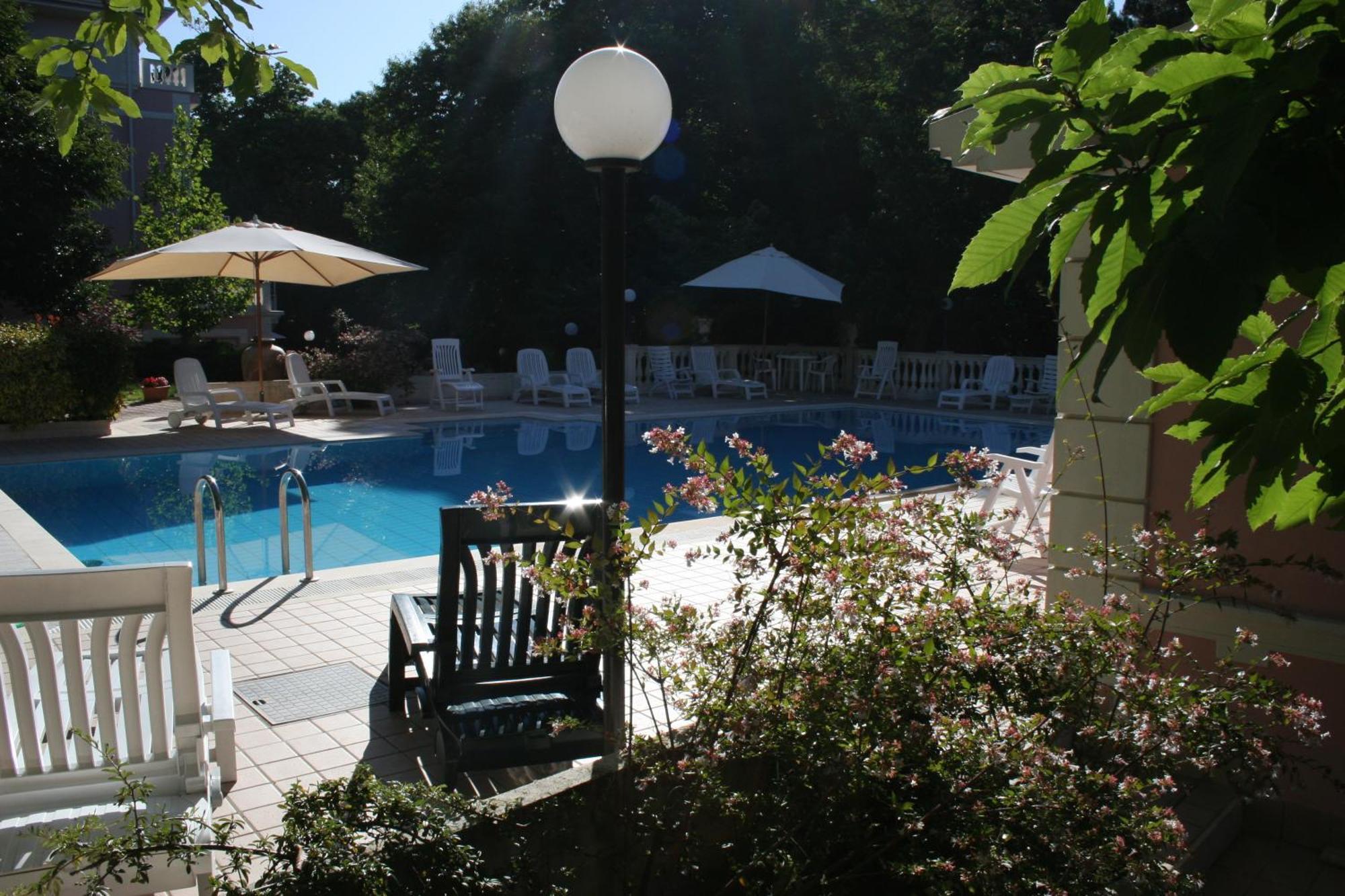 Hotel Gioia Garden Fiuggi Bagian luar foto