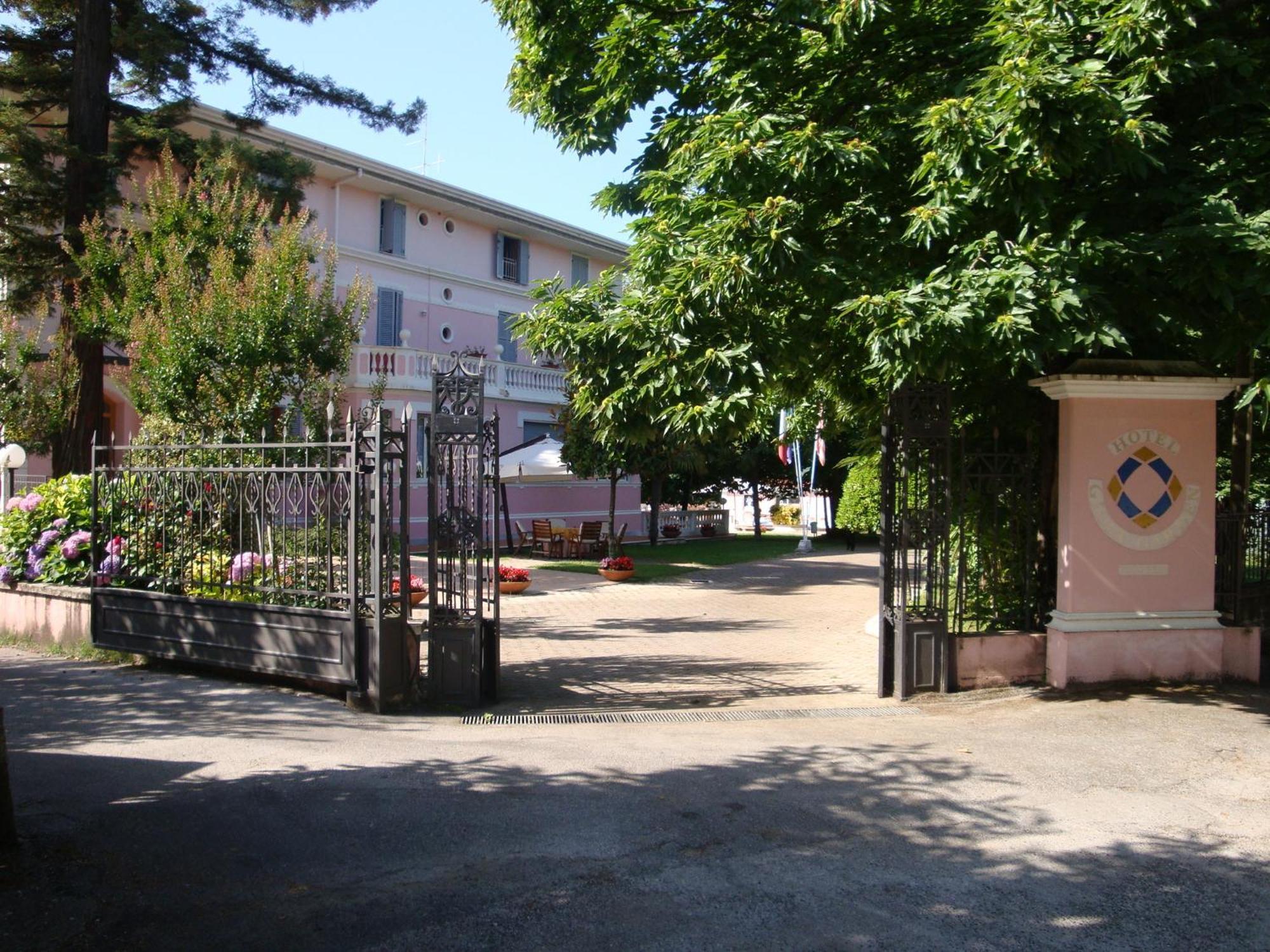 Hotel Gioia Garden Fiuggi Bagian luar foto